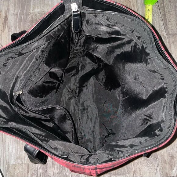 Tartan xl tote bag lightly lined with zip wall pocket zip top w/ lg  snap pocket - Picture 6 of 10